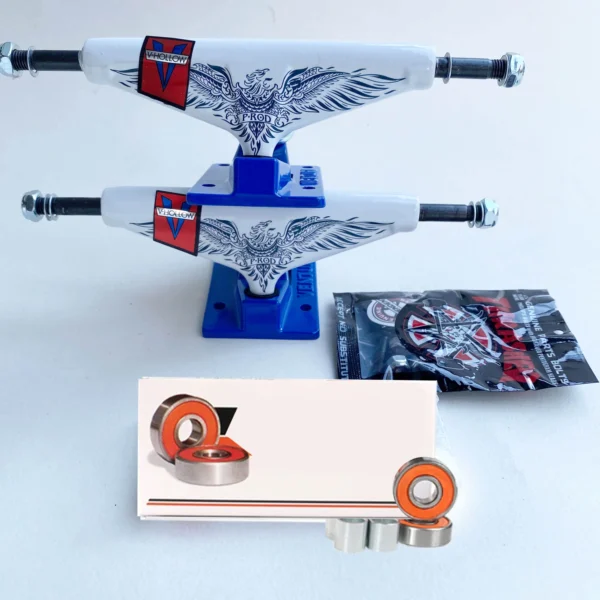 Thunder Trucks 5.2 with bearings and hardware - Image 6